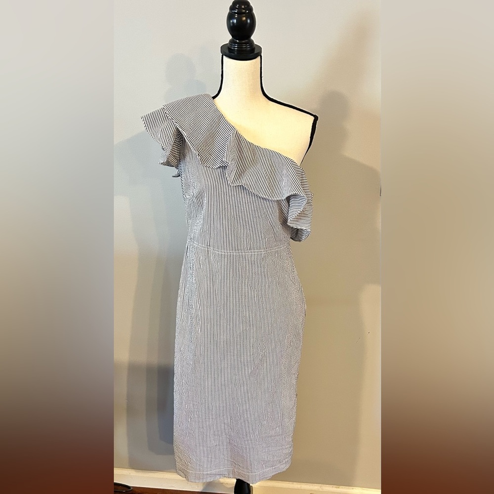 BANANA REPUBLIC SEERSUCKER ONE-SHOULDER DRESS SIZE 6